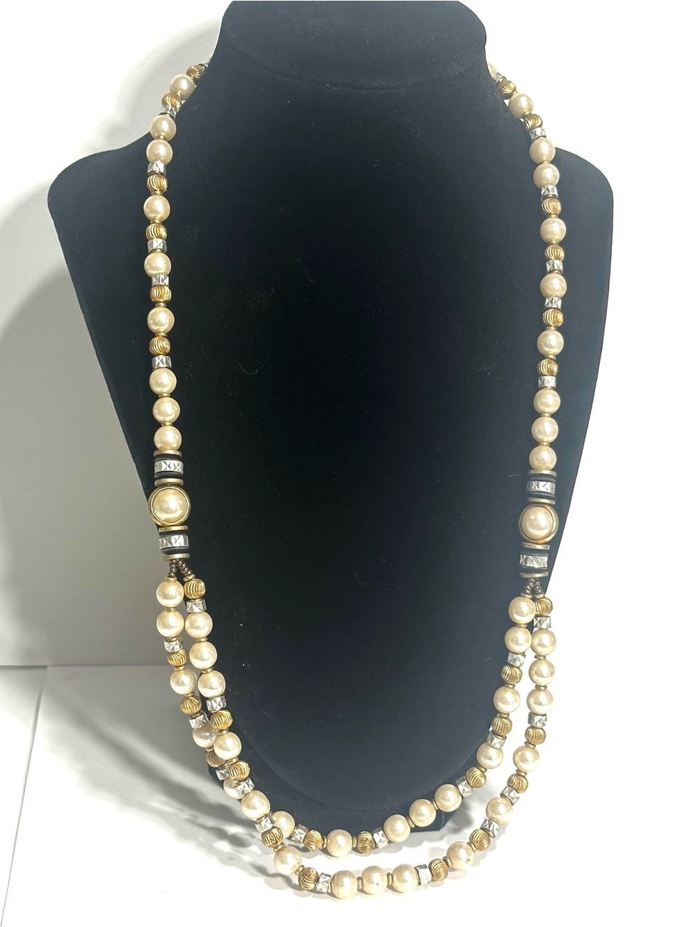 Retro Glam Beaded Faux Pearl Necklace Silver & Gold Accents 25 Inch